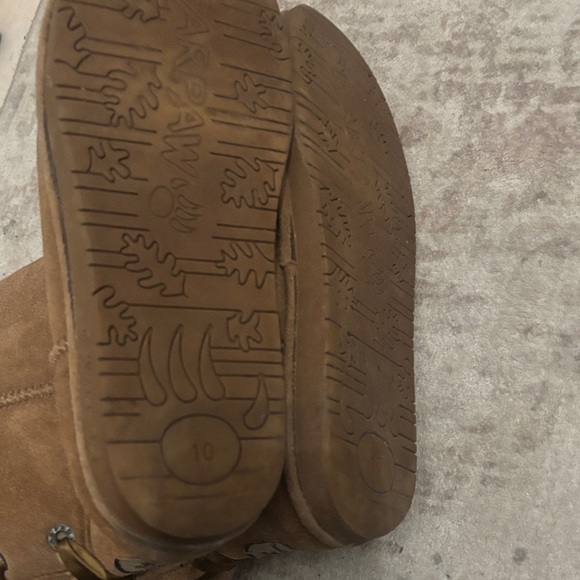 BearPaw Tan Winter Boots - Picture 4 of 7